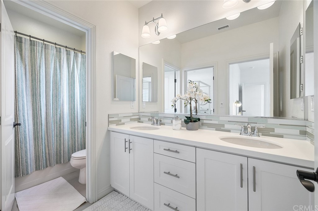 7 Victory Road Tustin, CA 92782 - Photo 33 of 74