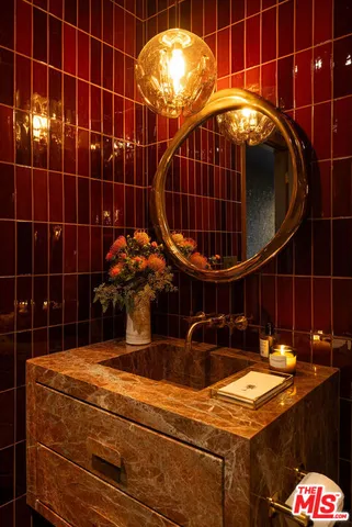 $4,999,999 | 2505 Carman Crest Drive, Los Angeles, CA 90068