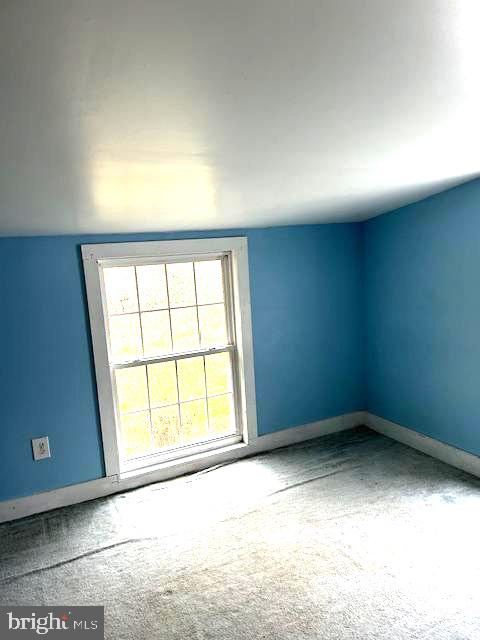 13620 Pryor Road Thurmont, MD 21788 - Photo 12 of 15 Bright and airy blue room awaits you.