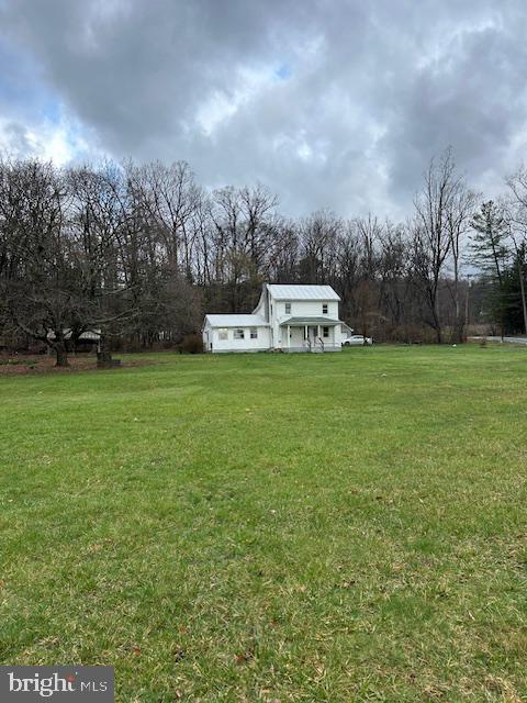 13620 Pryor Road Thurmont, MD 21788 - Photo 4 of 15 Charming home on expansive green lawn.