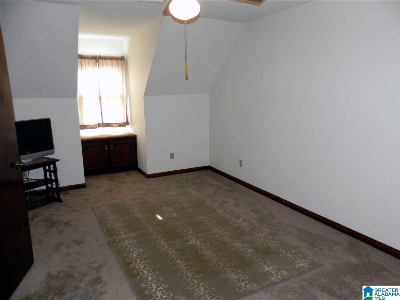 1703 Roundhill Road Weaver, AL 36277 - Photo 18 of 37