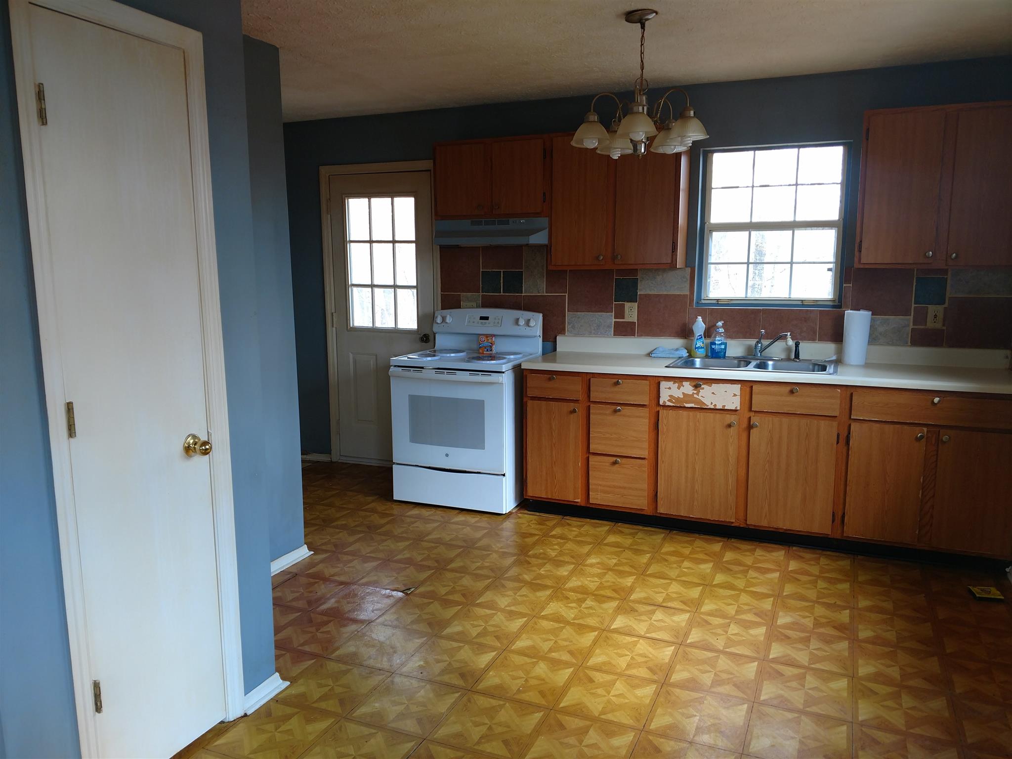 180 Hills Road Centerville, TN 37033 - Photo 3 of 6 Gallery Image 3