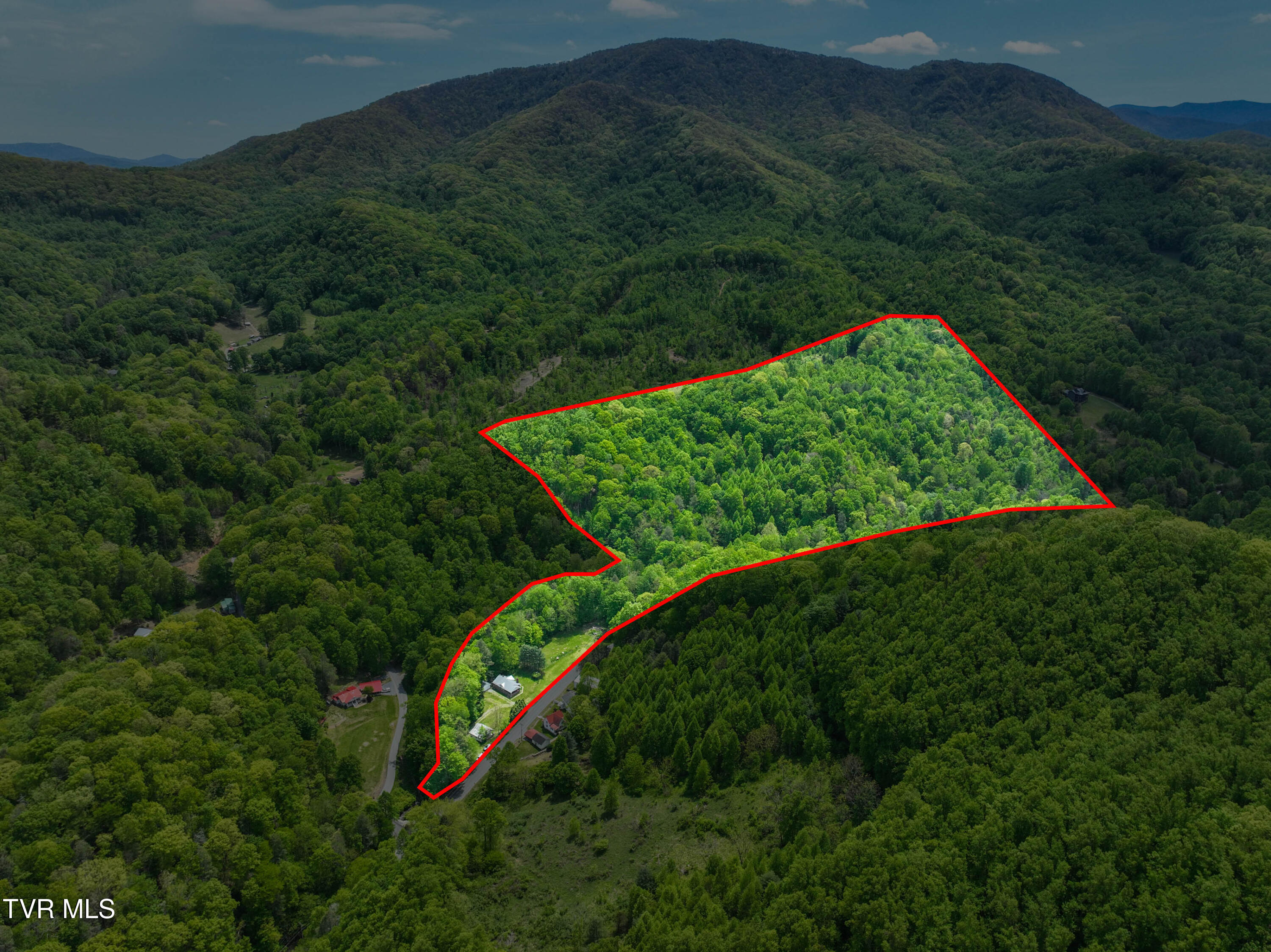 275 Tiger Creek Road Roan Mountain, TN 37687 - Photo 10 of 104 275 Tiger Creek Rd Drone WALLACE-21