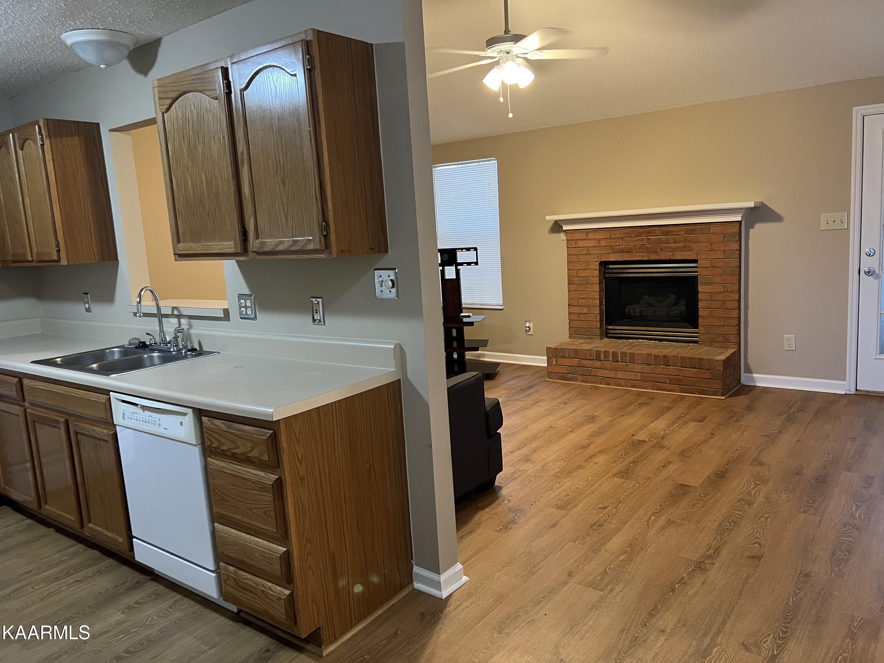 8031 Intervale Way, Unit 4 Powell, TN 37849 - Photo 11 of 20 IMG_3519