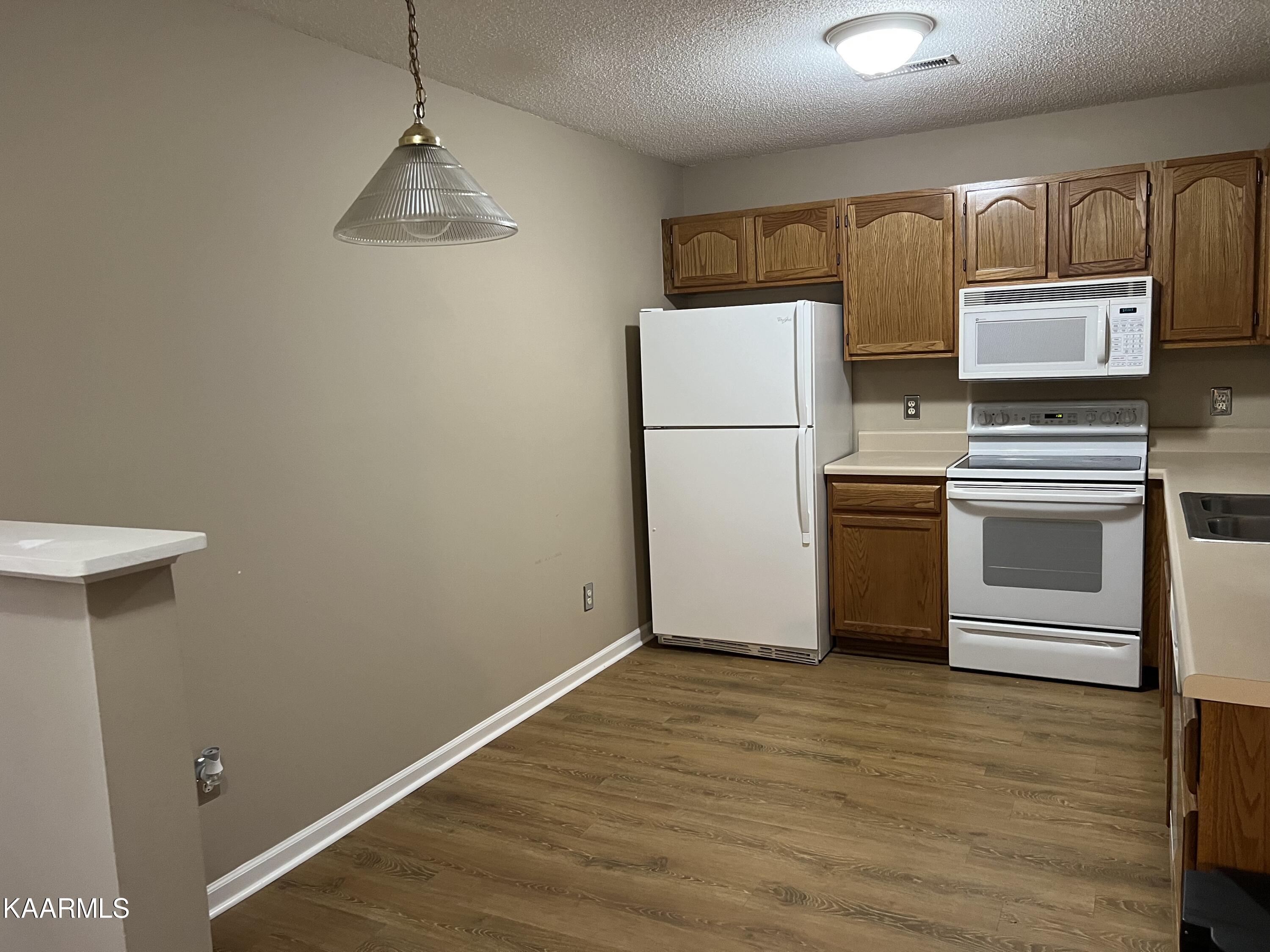 8031 Intervale Way, Unit 4 Powell, TN 37849 - Photo 7 of 20 IMG_3515