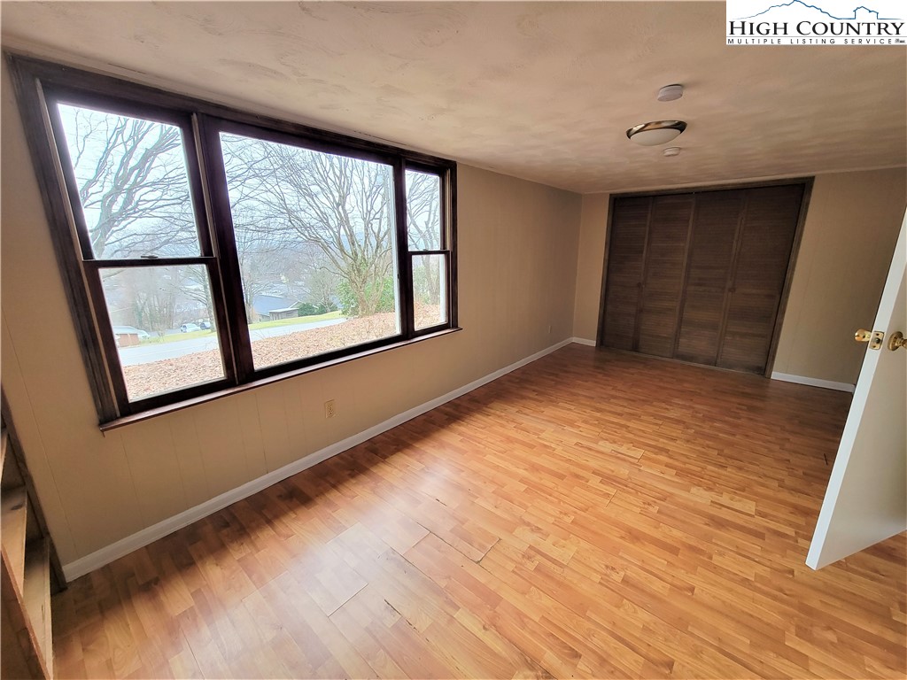 153 Ridgewood Drive Boone, NC 28607 - Photo 4 of 29