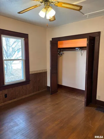 $129,900 | 1610 South East Street, Jacksonville, IL 62650