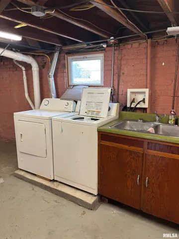 $129,900 | 1610 South East Street, Jacksonville, IL 62650