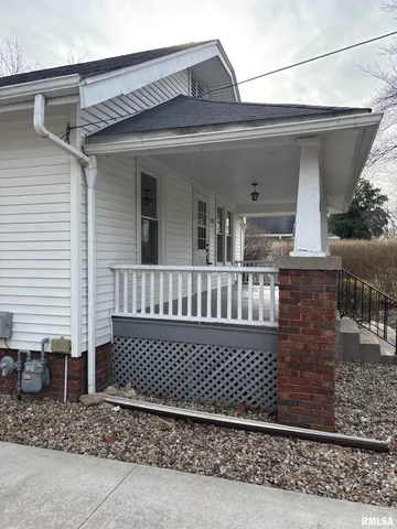 $129,900 | 1610 South East Street, Jacksonville, IL 62650
