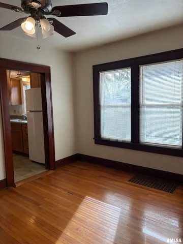 $129,900 | 1610 South East Street, Jacksonville, IL 62650