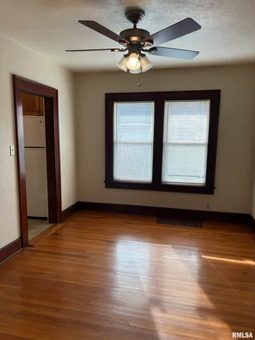 $129,900 | 1610 South East Street, Jacksonville, IL 62650