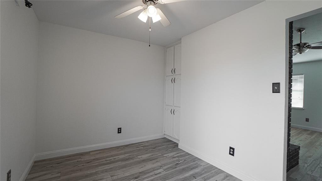 2115 Chatsworth Road Carrollton, TX 75007 - Photo 13 of 25