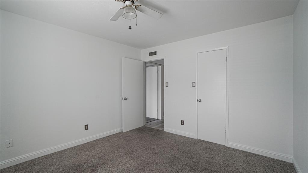 2115 Chatsworth Road Carrollton, TX 75007 - Photo 21 of 25