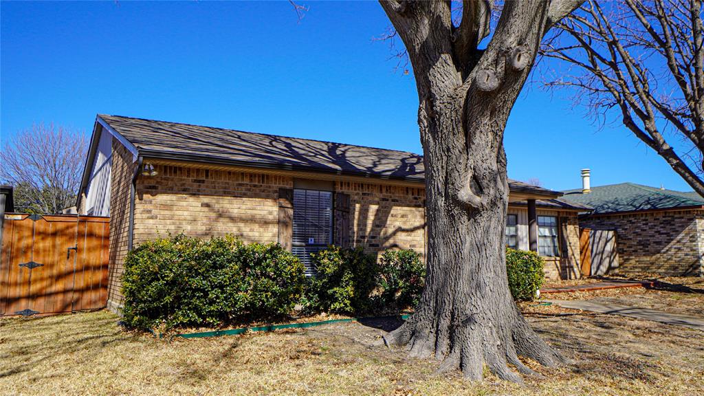 2115 Chatsworth Road Carrollton, TX 75007 - Photo 3 of 25