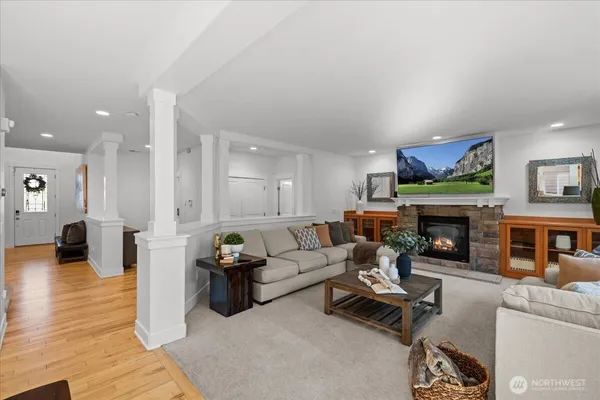 $1,238,988 | 5221 Northeast 7th Place, Renton, WA 98059