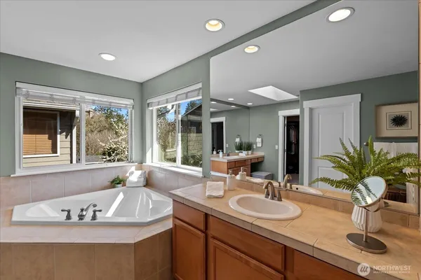 $1,238,988 | 5221 Northeast 7th Place, Renton, WA 98059