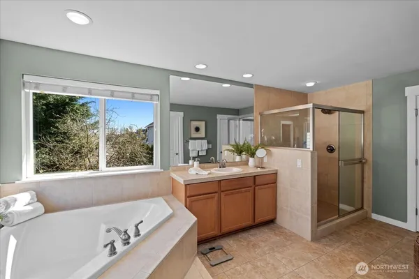 $1,238,988 | 5221 Northeast 7th Place, Renton, WA 98059