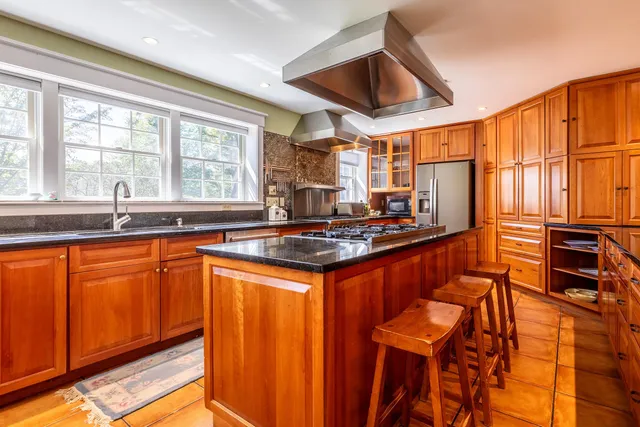 $2,299,000 | 5518 Highway 12, Barnard, VT 05091