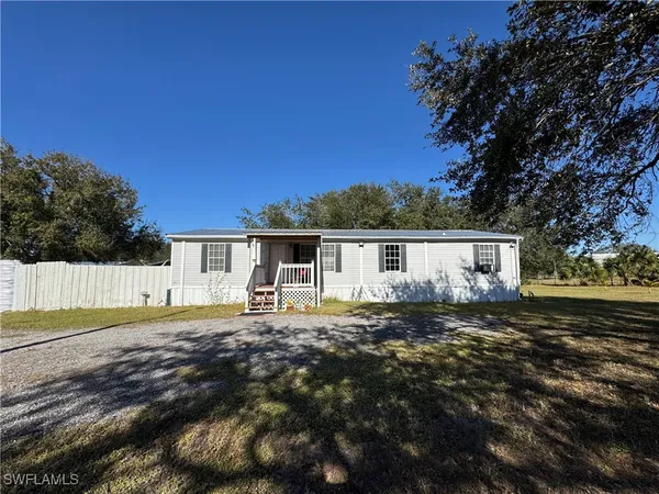 $150,000 | 1465 Horseshoe Loop, Moore Haven, FL 33471