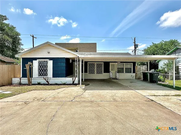 $185,990 | 3301 Cypress Street, Victoria, TX 77901