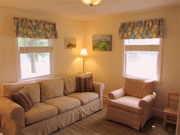 52 Prospect Street Boston, MA 02136 - Photo 5 of 13 Gallery Image 5