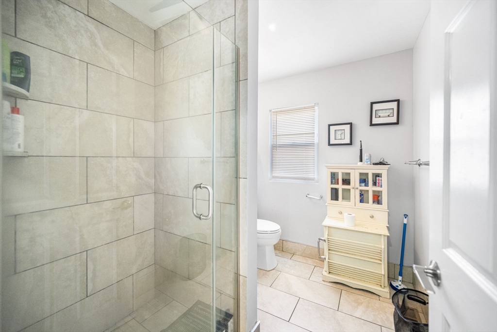 190 Shute Street Everett, MA 02149 - Photo 12 of 16