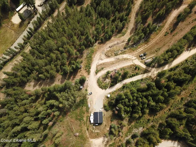 $299,000 | 1001 Pine Ridge Lane, Pinehurst, ID 83850