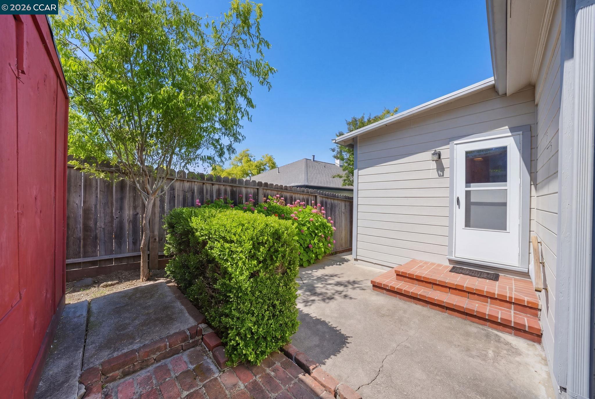 848 Talbart Street Martinez, CA 94553 - Photo 39 of 50