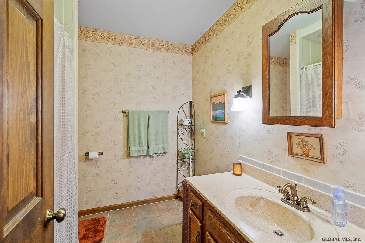 255 Beaver Dam Road Bethlehem, NY 12158 - Photo 29 of 93 Photo 64