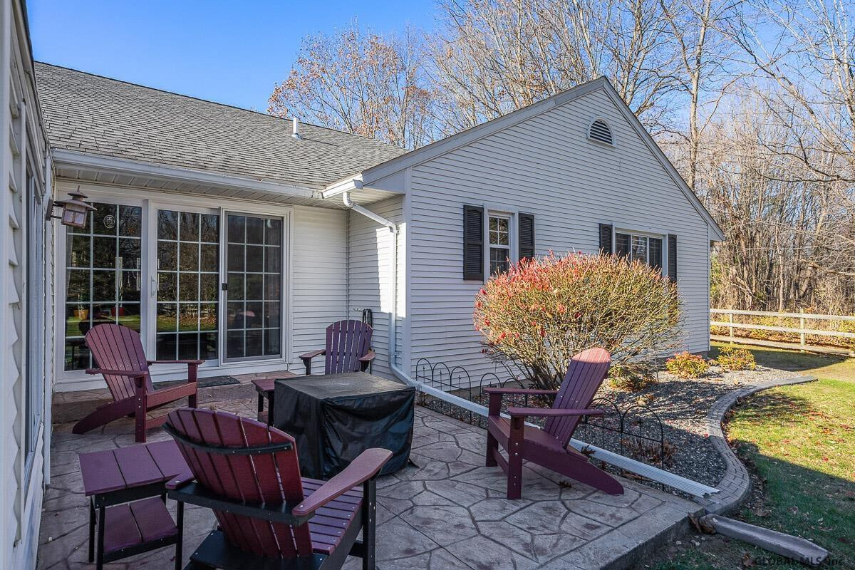255 Beaver Dam Road Bethlehem, NY 12158 - Photo 6 of 93 Photo 40