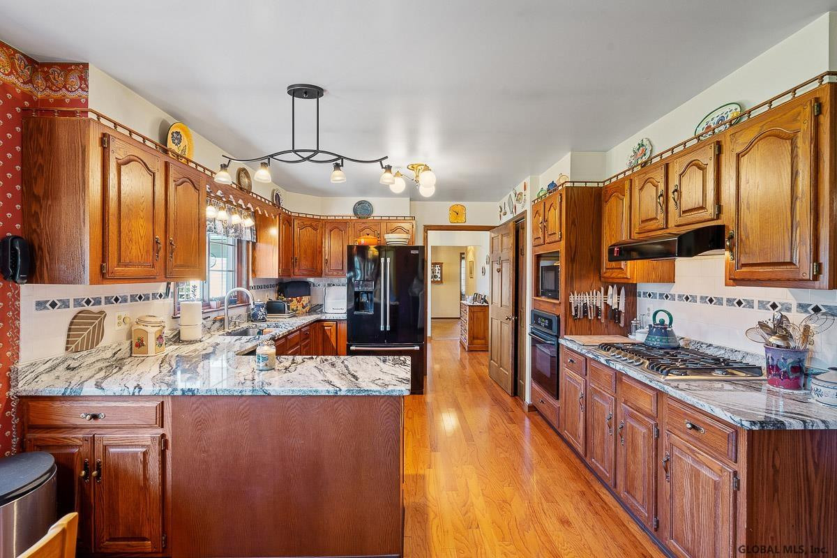 255 Beaver Dam Road Bethlehem, NY 12158 - Photo 7 of 93 Photo 49