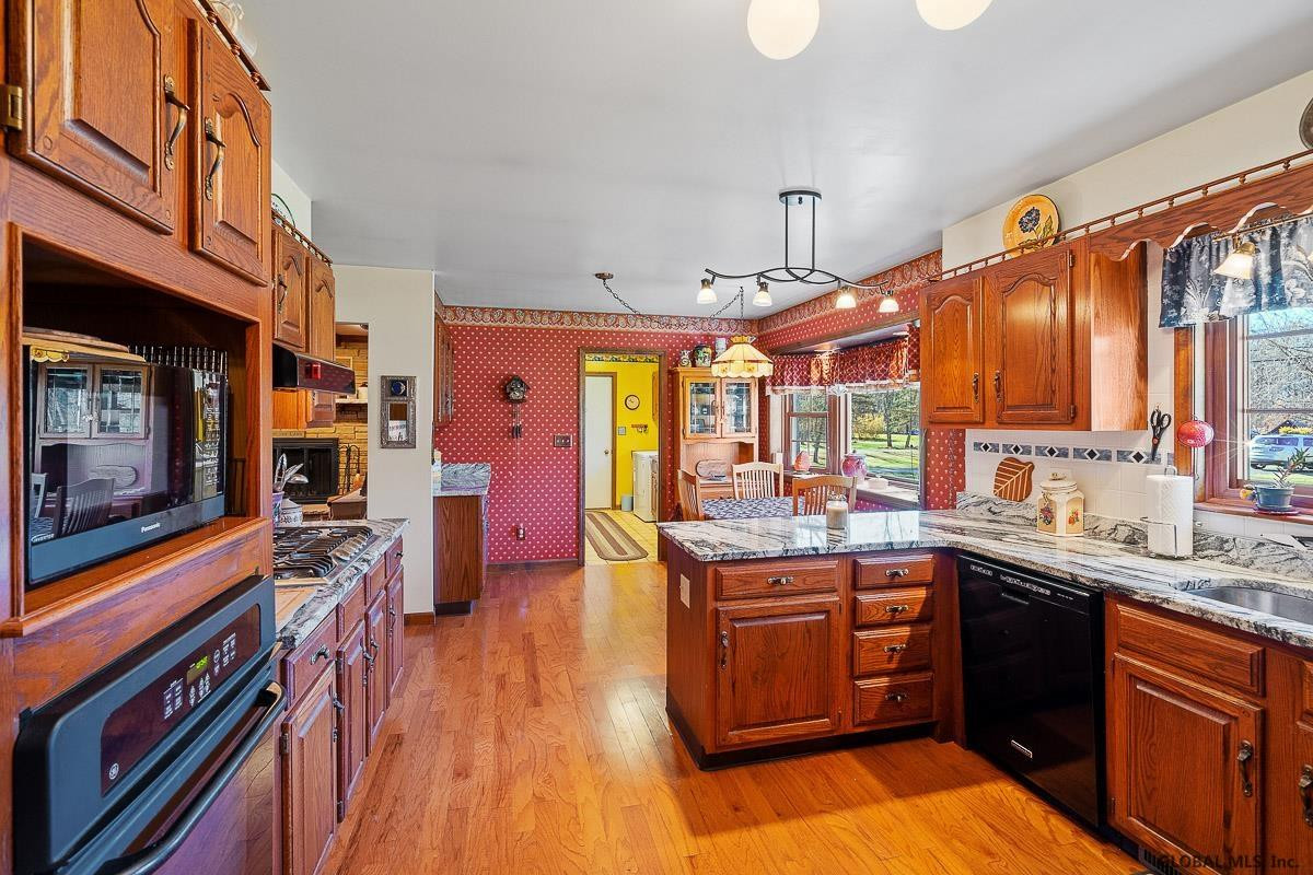 255 Beaver Dam Road Bethlehem, NY 12158 - Photo 9 of 93 Photo 53