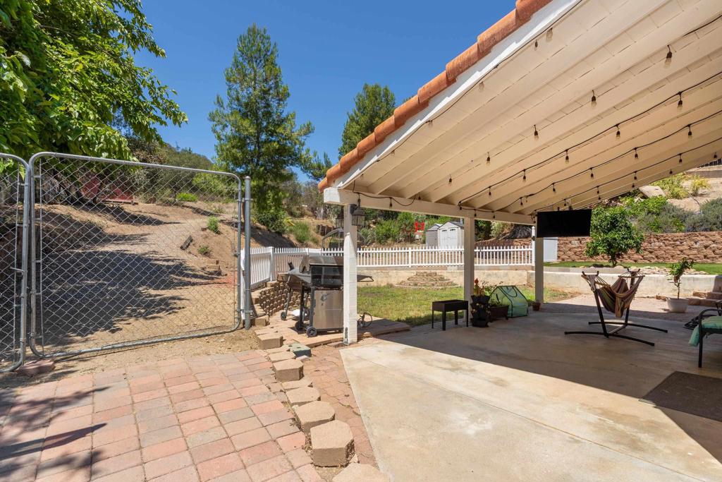 23945 Nectar Way Ramona, CA 92065 - Photo 26 of 47