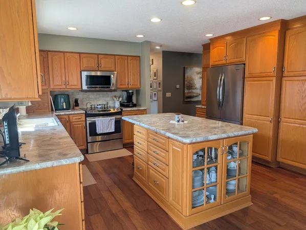 $289,000 | 209 South 10th Street, Montevideo, MN 56265
