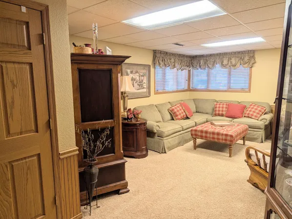 $289,000 | 209 South 10th Street, Montevideo, MN 56265