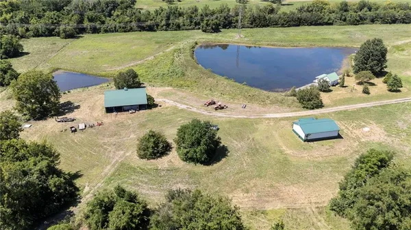 $579,950 | 27627 West 335th Street, Osawatomie, KS 66064