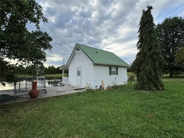 $579,950 | 27627 West 335th Street, Osawatomie, KS 66064