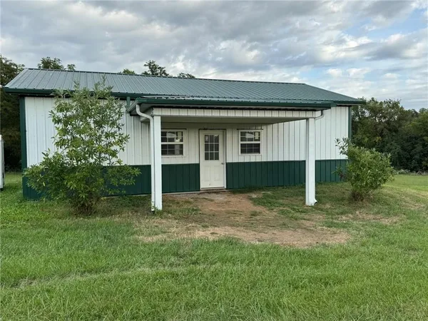 $579,950 | 27627 West 335th Street, Osawatomie, KS 66064