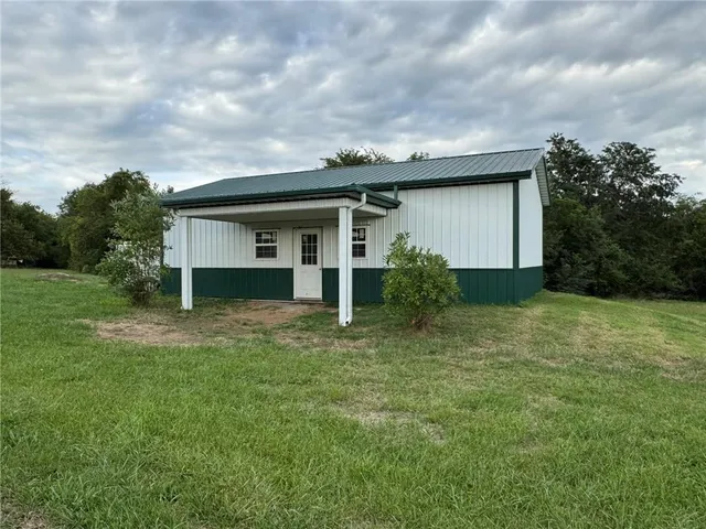 $579,950 | 27627 West 335th Street, Osawatomie, KS 66064