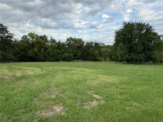 $579,950 | 27627 West 335th Street, Osawatomie, KS 66064