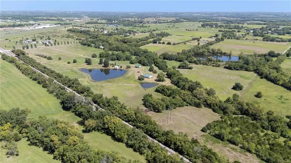 $579,950 | 27627 West 335th Street, Osawatomie, KS 66064