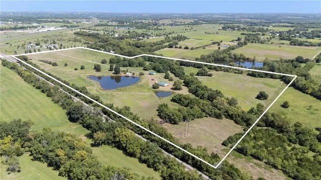 $579,950 | 27627 West 335th Street, Osawatomie, KS 66064