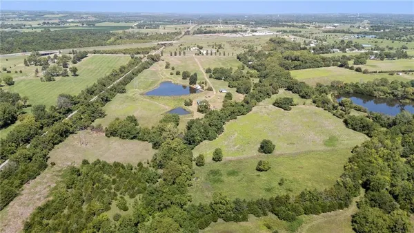 $579,950 | 27627 West 335th Street, Osawatomie, KS 66064