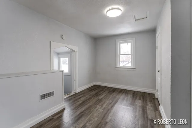 $265,900 | 922 Burton Street Southwest, Wyoming, MI 49509