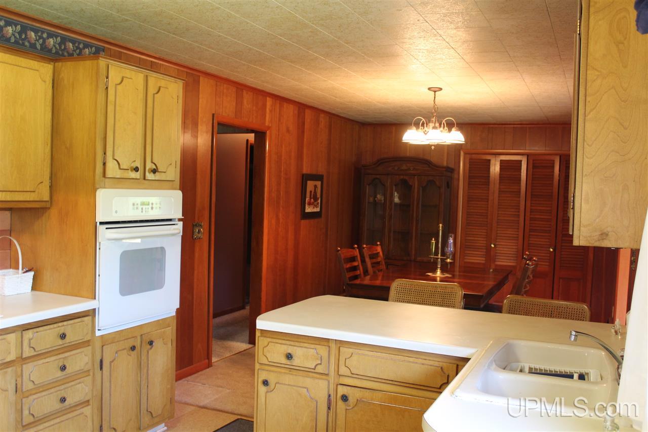 139 Kivela Road Negaunee, MI 49866 - Photo 5 of 36 Gallery Image 5