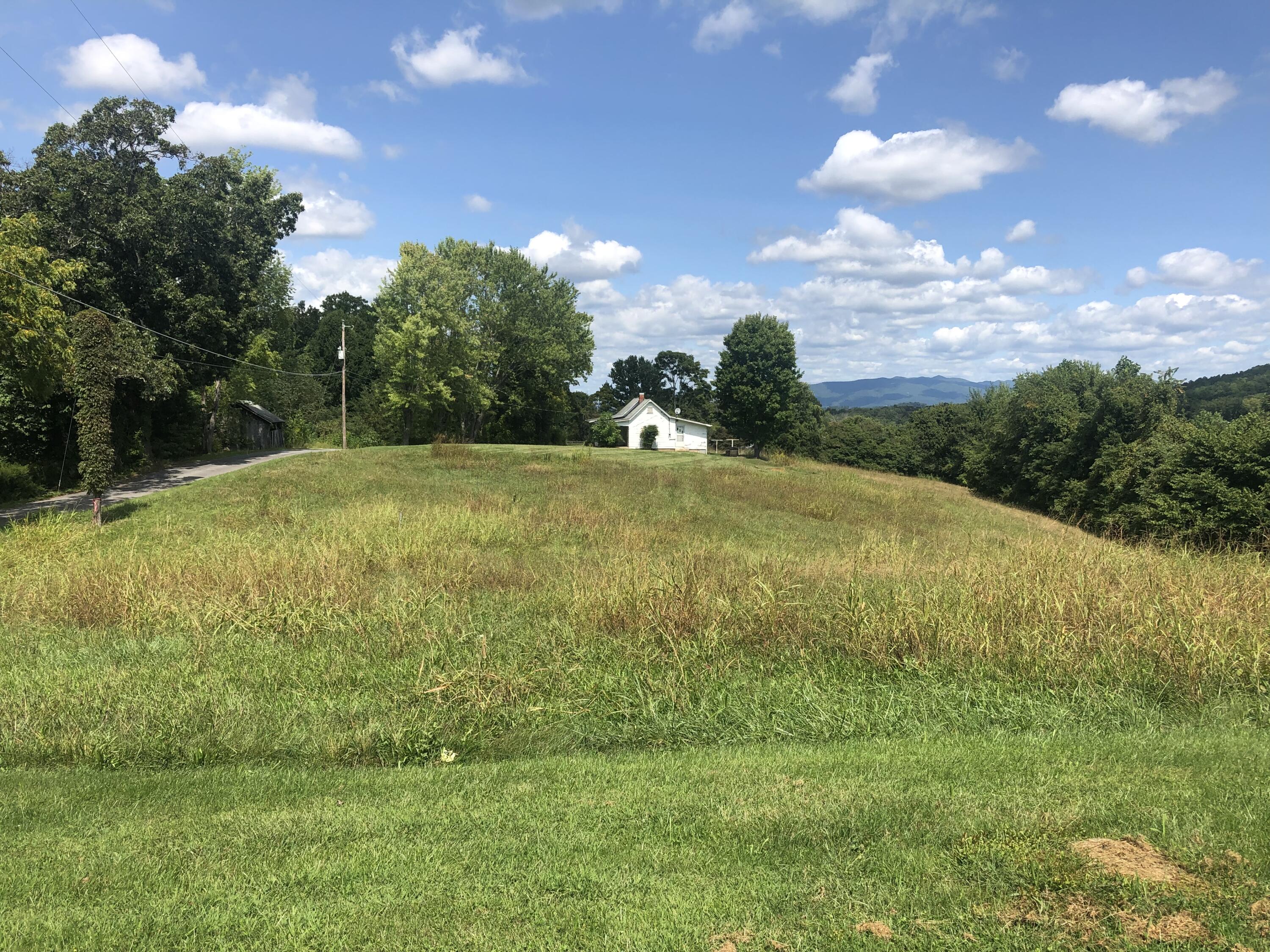 267 McKeehan Ridge Road Johnson City, TN 37601 - Photo 5 of 31 E42CAFE5-40B2-4DFD-88C9-3D90C7AD99AC