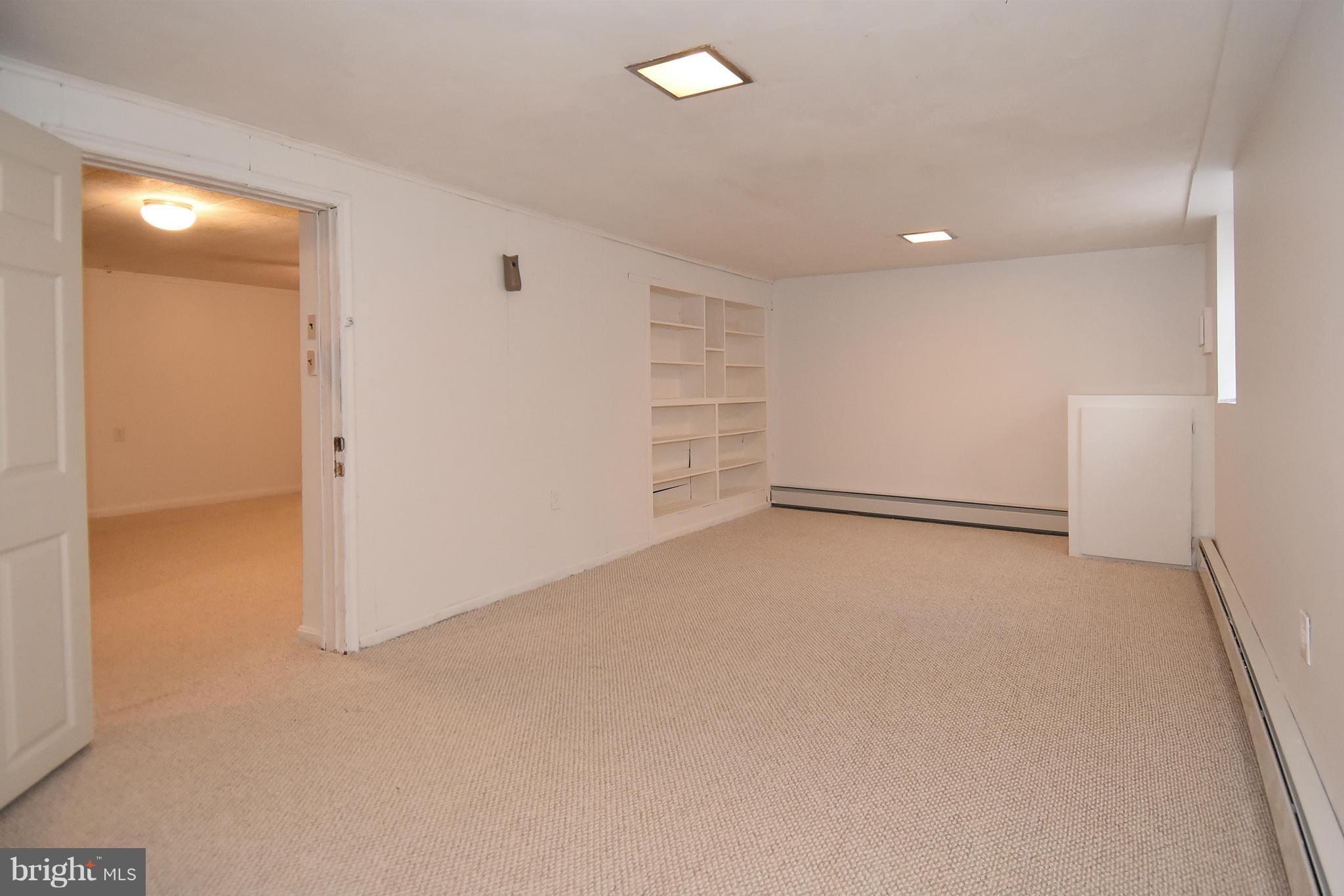 9012 Spring Avenue Lanham, MD 20706 - Photo 12 of 16 FamilyRoom