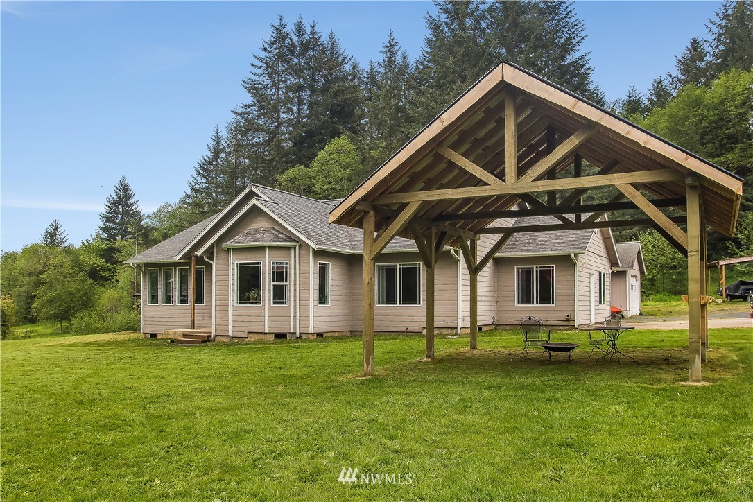 489 Agren Road Castle Rock, WA 98611 - Photo 3 of 24 Gallery Image 3