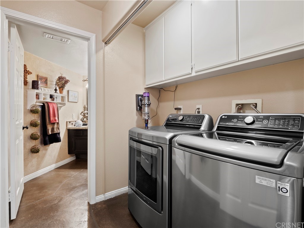 25620 Wolfe Circle Stevenson Ranch, CA 91381 - Photo 15 of 53