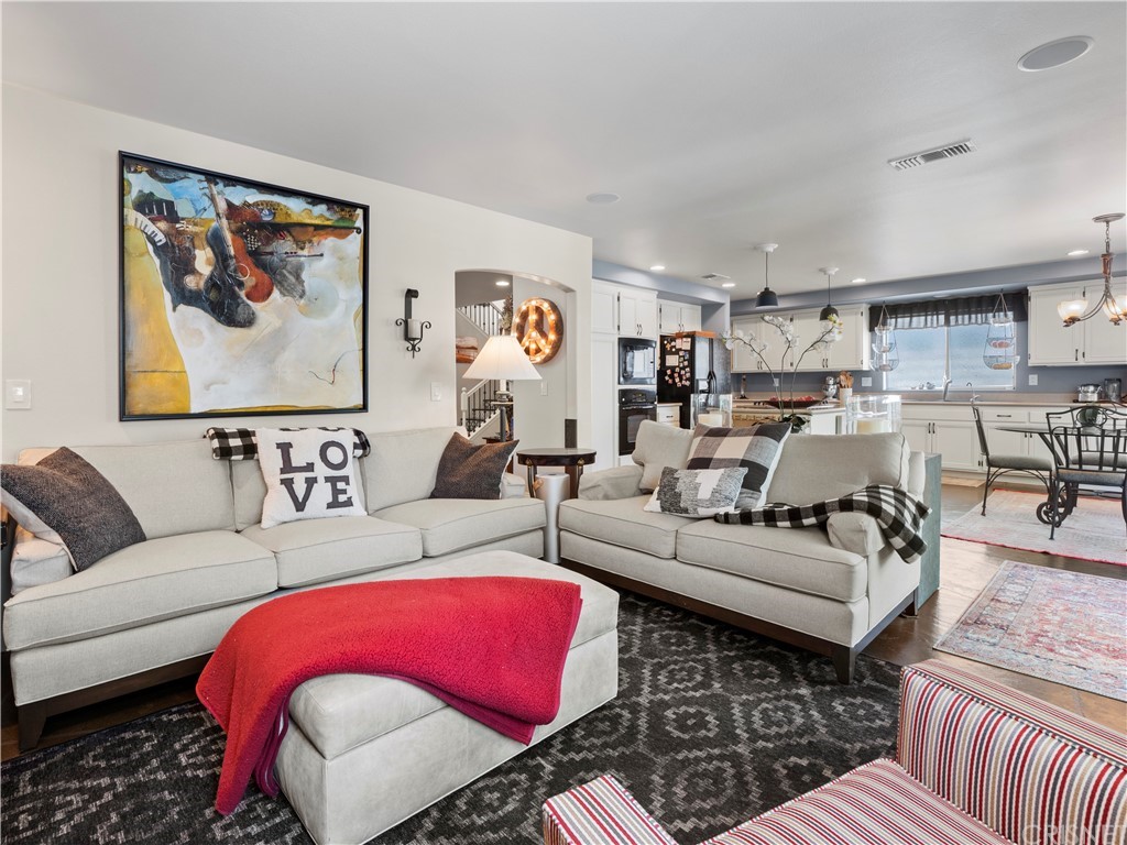 25620 Wolfe Circle Stevenson Ranch, CA 91381 - Photo 19 of 53